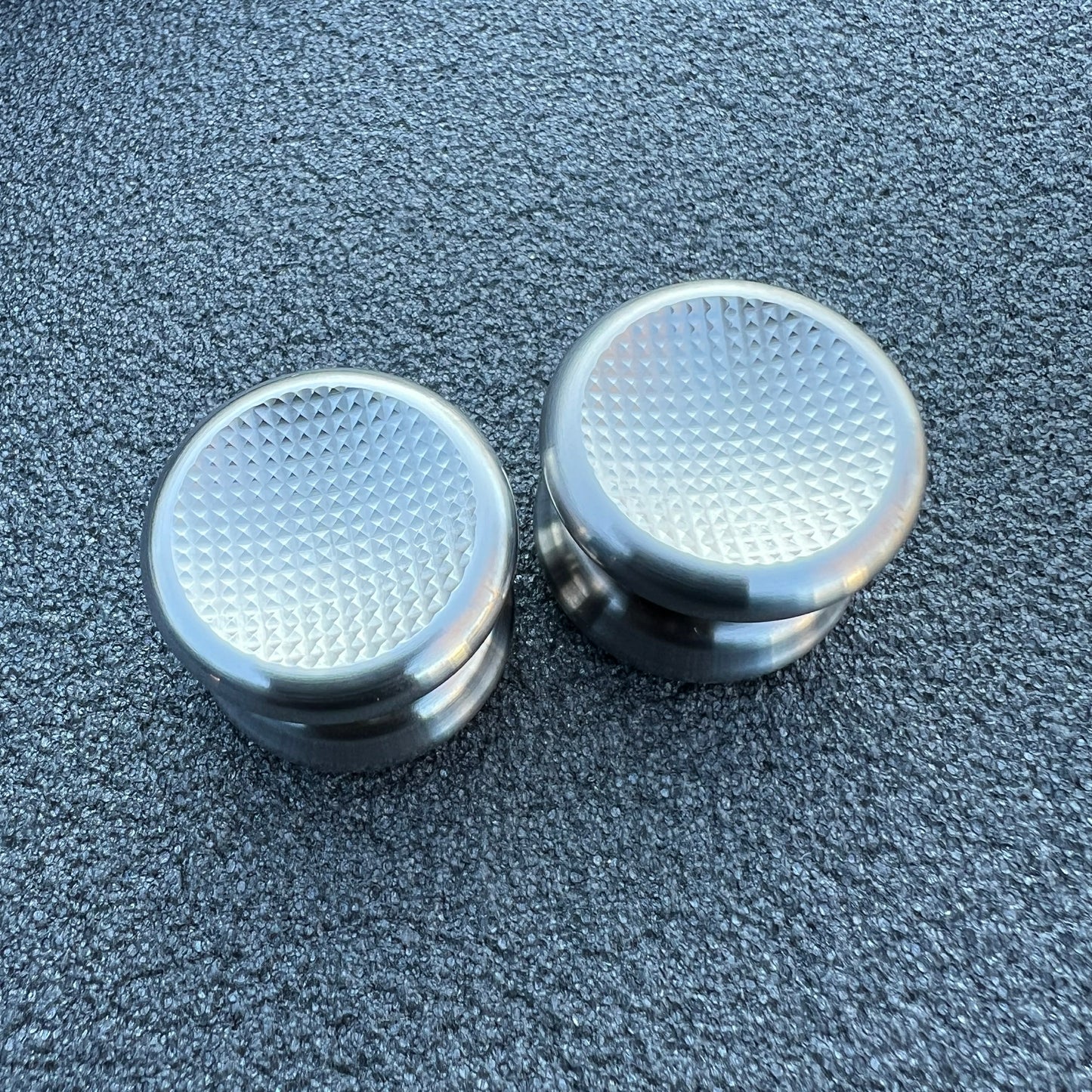 28mm CrossLock Grips - For iNDY THiCC Spinners